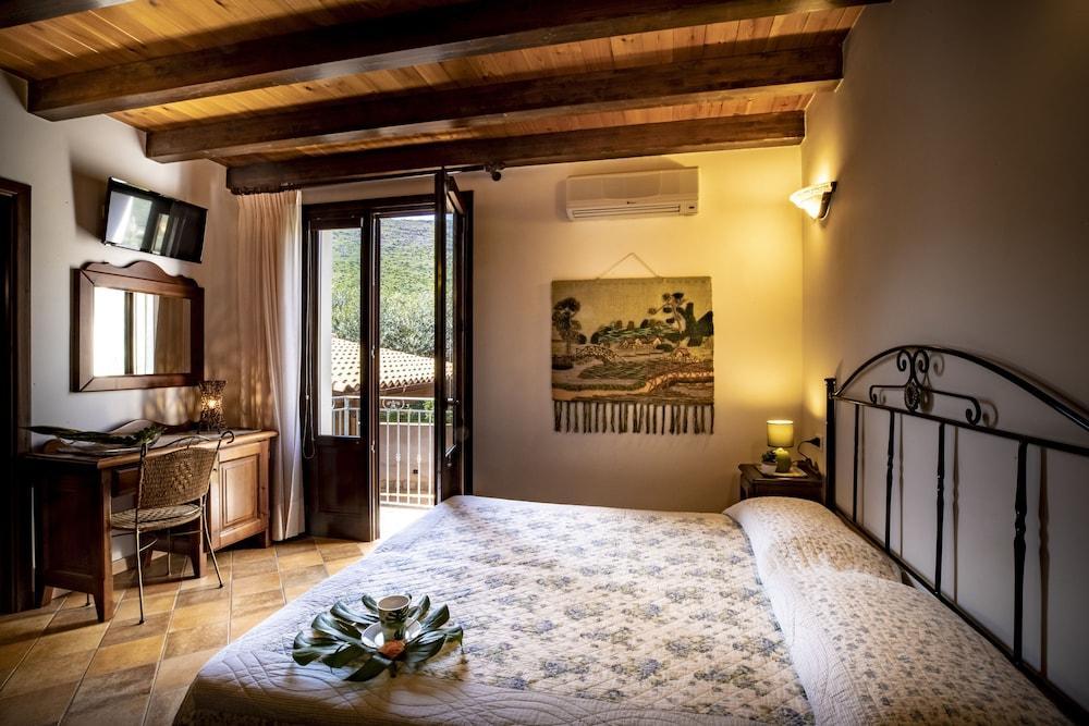 Alba Marina B&B Castelluzzo Bagian luar foto
