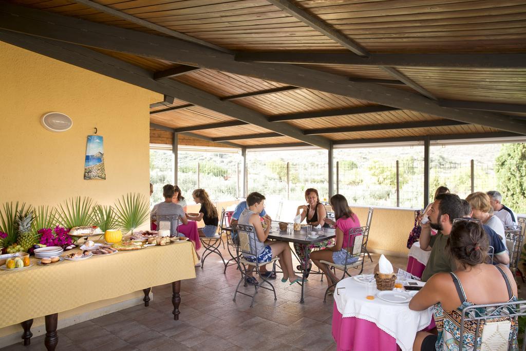 Alba Marina B&B Castelluzzo Bagian luar foto