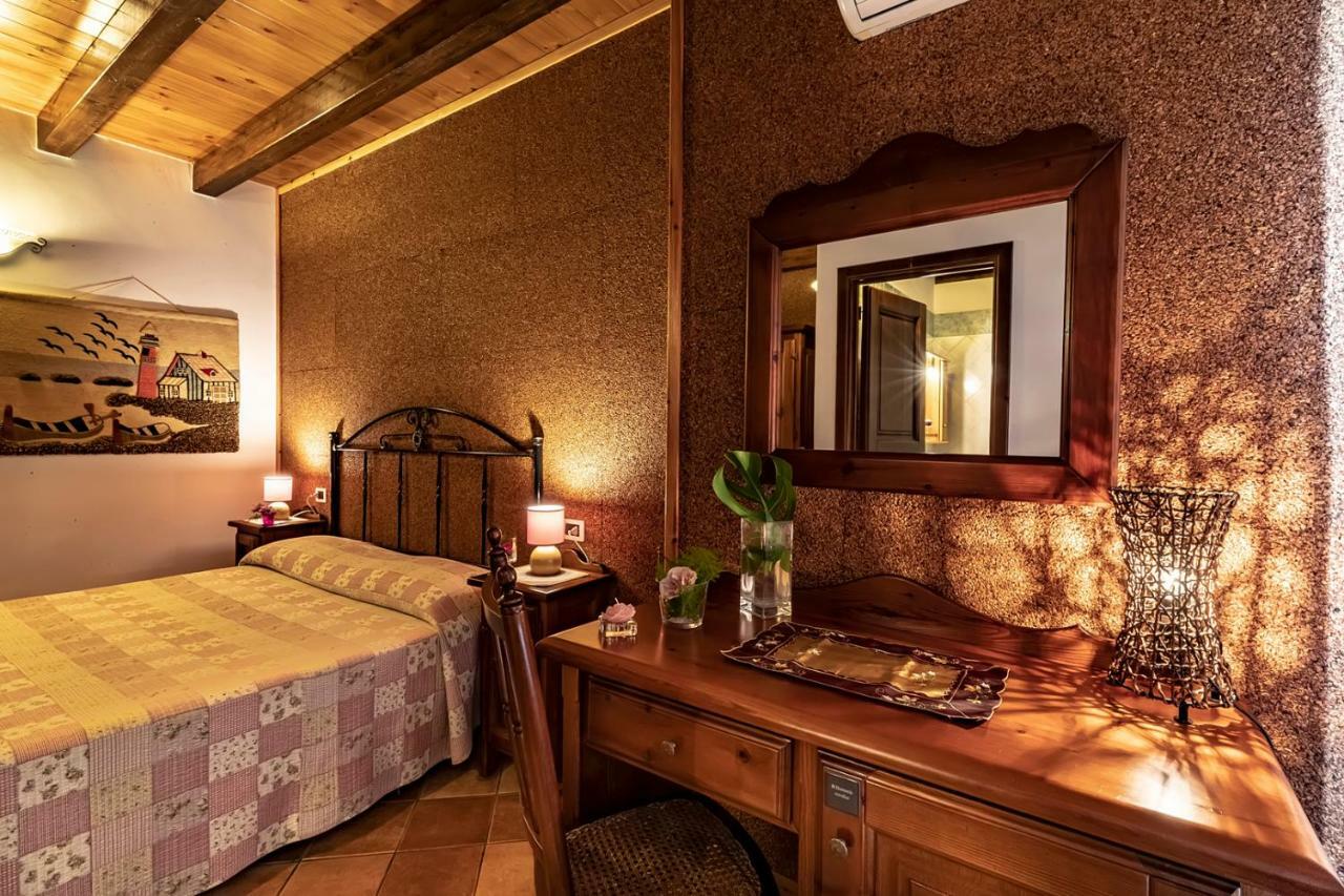Alba Marina B&B Castelluzzo Bagian luar foto