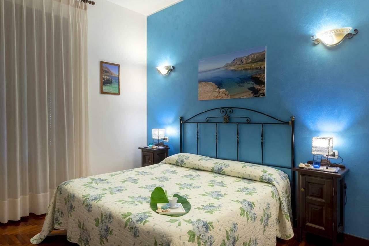 Alba Marina B&B Castelluzzo Bagian luar foto